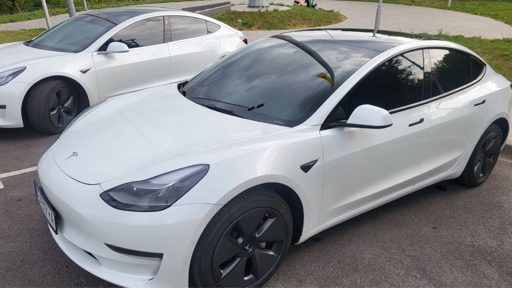 Tesla Model 3 2021