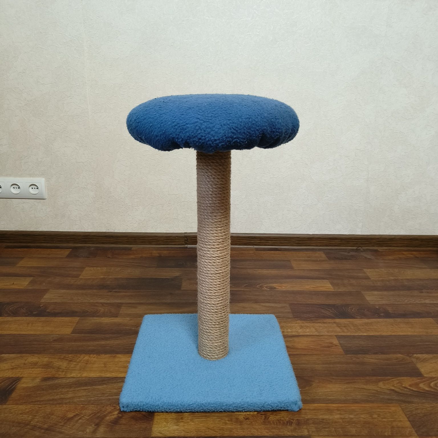Продам когтеточку