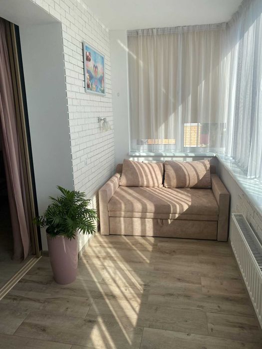 Оренда квартири з панорамним видом на річку в ЖК "Преміум Парк"