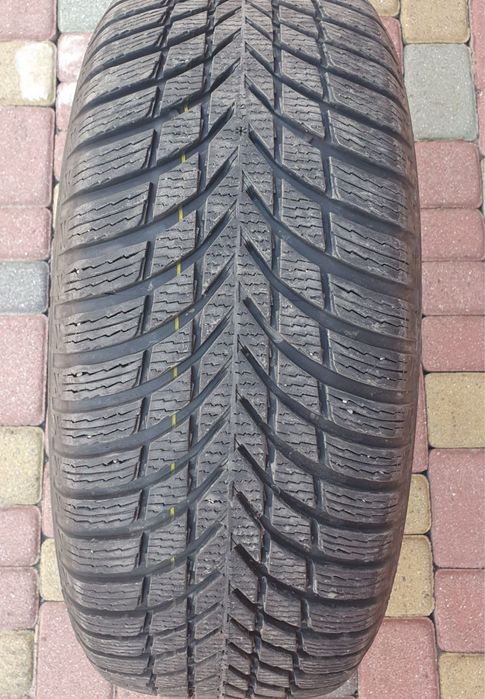 Шини зимові Nokian SNOWPROOF