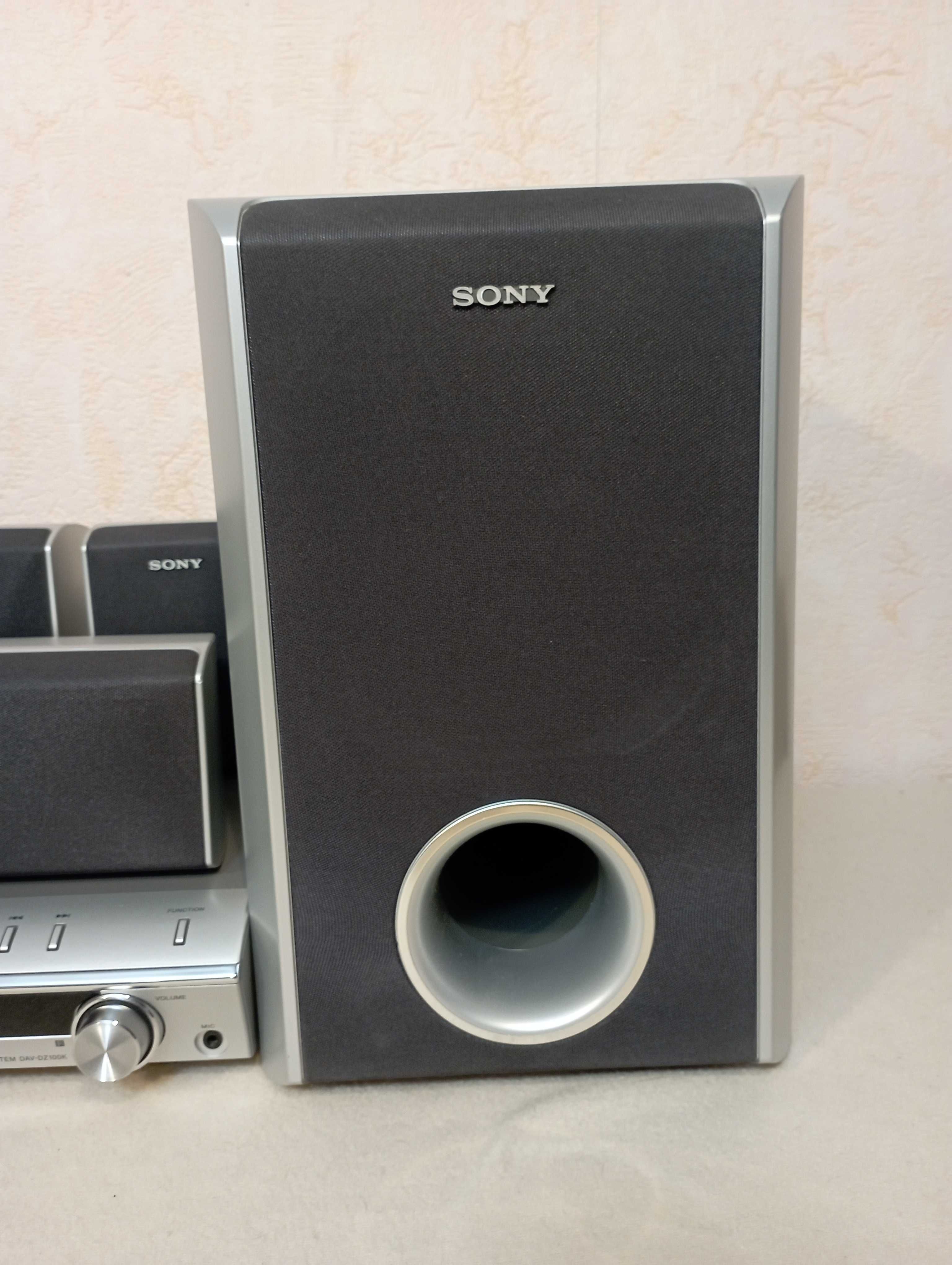 Продам домашний кинотеатр Sony HCD-DZ 100 K  Полный комплект