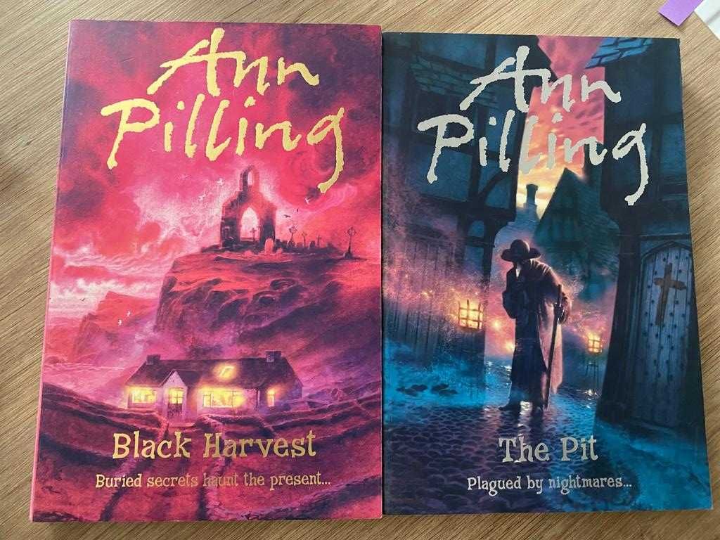 Ann Pilling "The Pit" oraz "Black harvest" - w j. angielskim