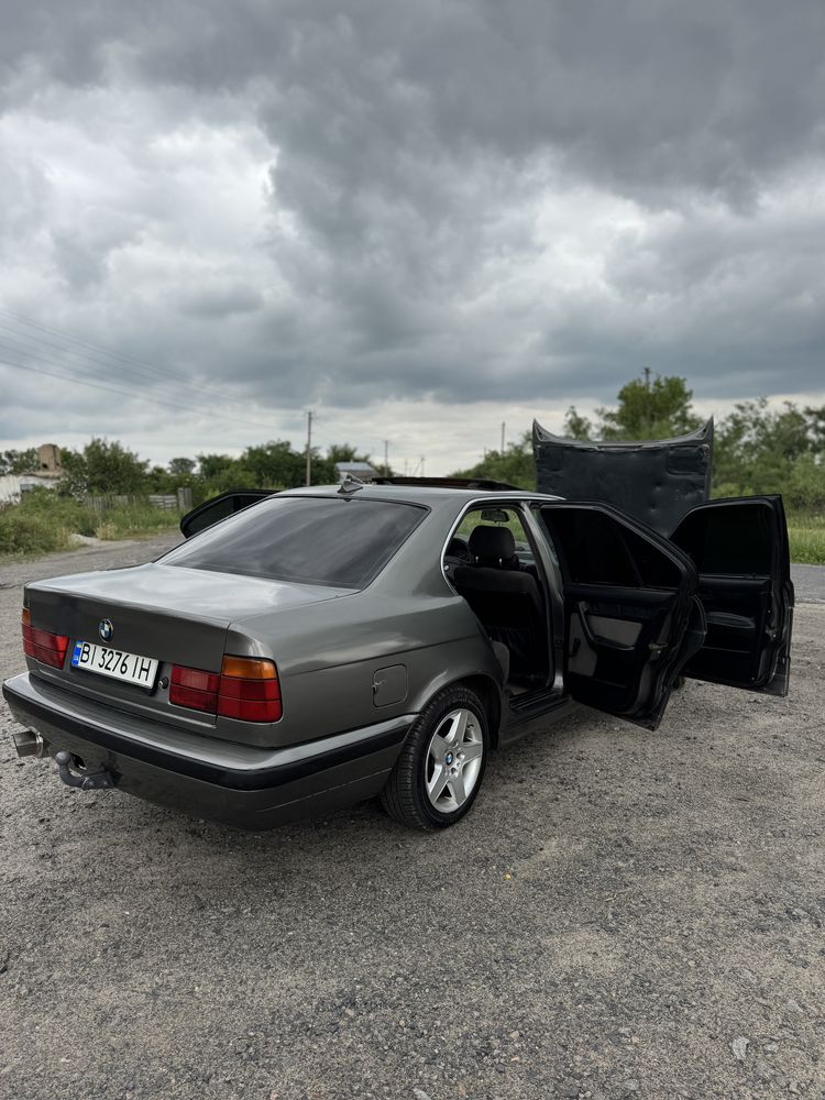Продам BMW E34 520I м50б20
