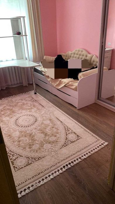 Продається 3-кімнатна квартира по вул Пілотська – зручний  район