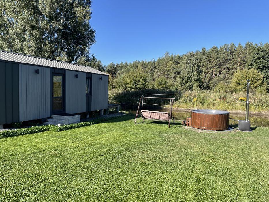 Оренда  будинку під Києвом подобово  з чаном біля озера .