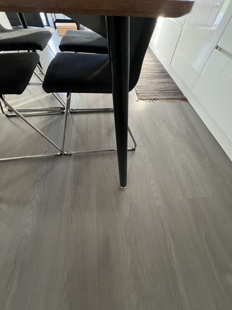 Mesa cozinha 1,60x90 com 4 cadeiras