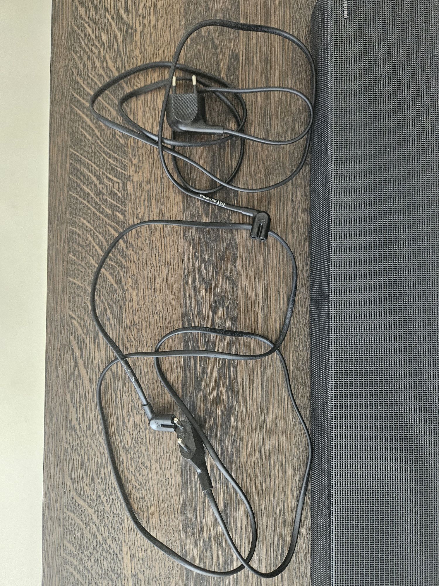 Kabel zasilający ósemka Samsung do głośników soundbar 
Typ: EU 2 pin (