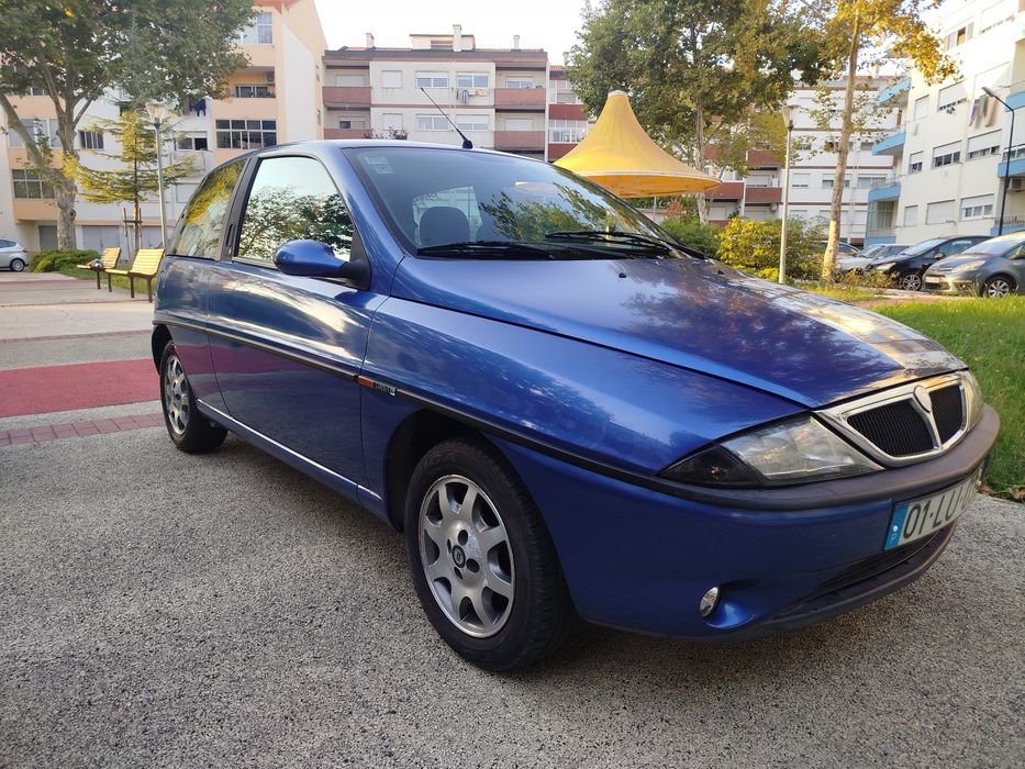 Lancia Y 1.2 i 86cv completamente irrepreensível com apenas 120.000km