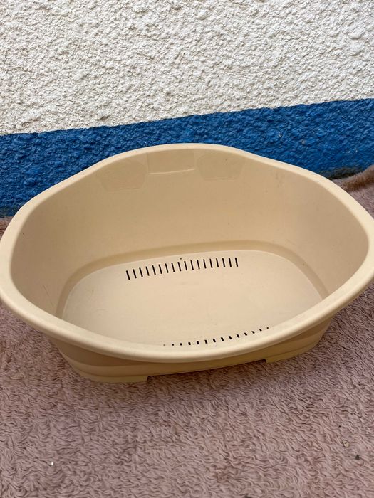 Cama para animais de estimação bege