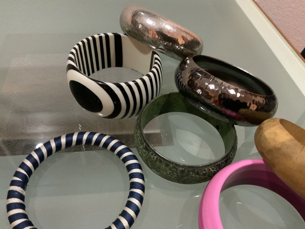 12 pulseiras várias cores