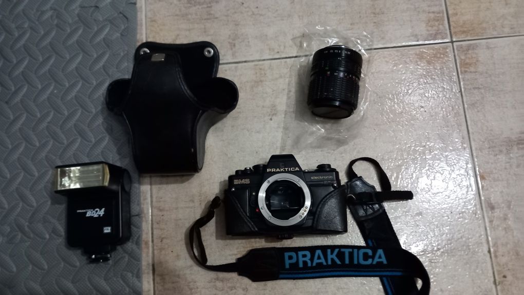 Máquina fotográfica Praktica