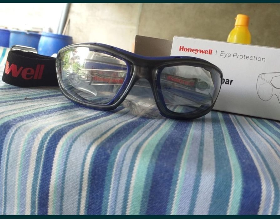 1 luva malha de aço nova marca Honeywell +1 óculos Honeywell l