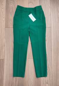 Новые с биркой брюки штаны Top secret изумрудного цвета S-М, 44-46