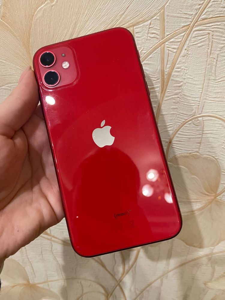 Продам IPhone 11/64GB