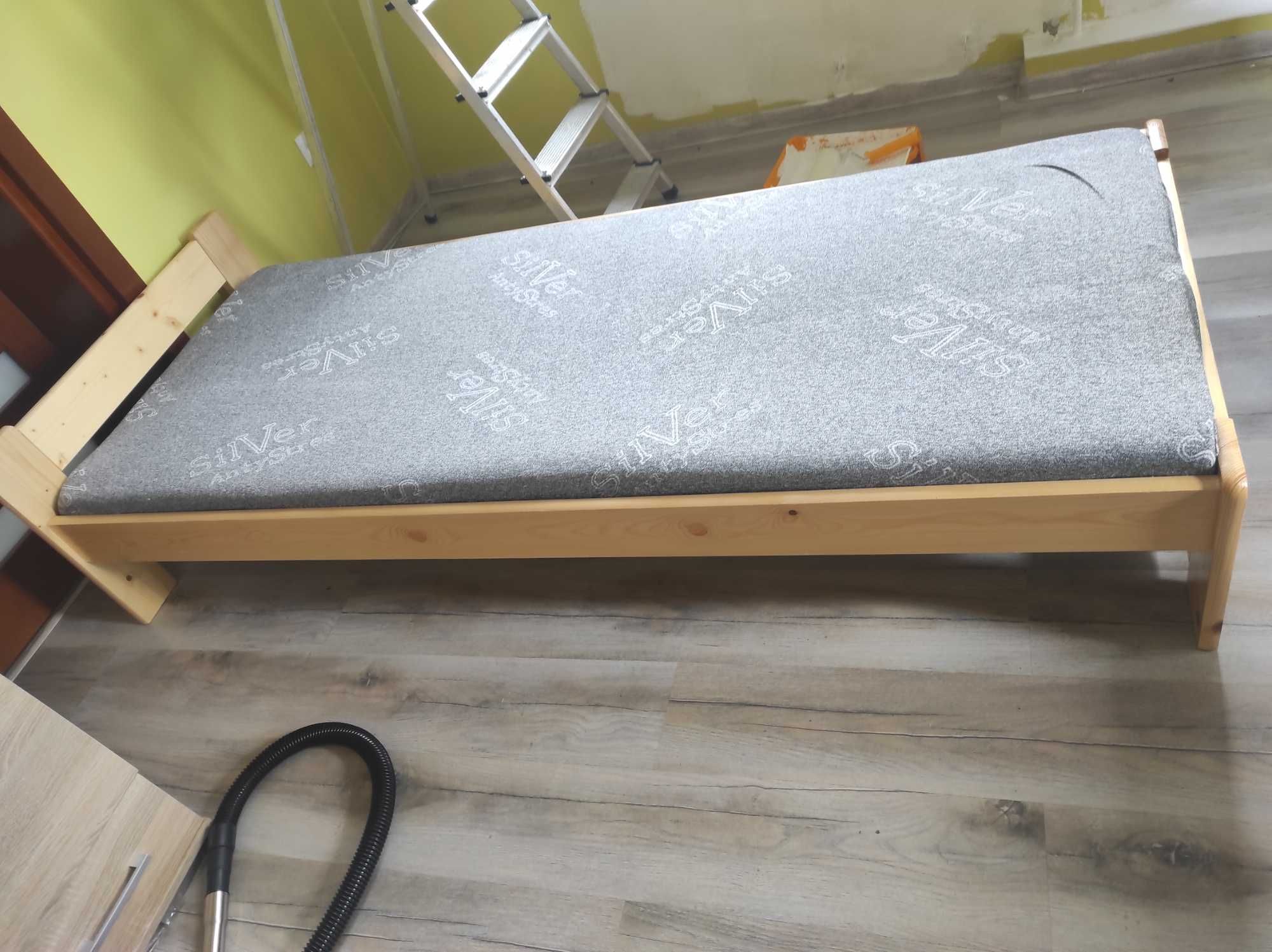 Łóżko młodzieżowe 2 sztuki