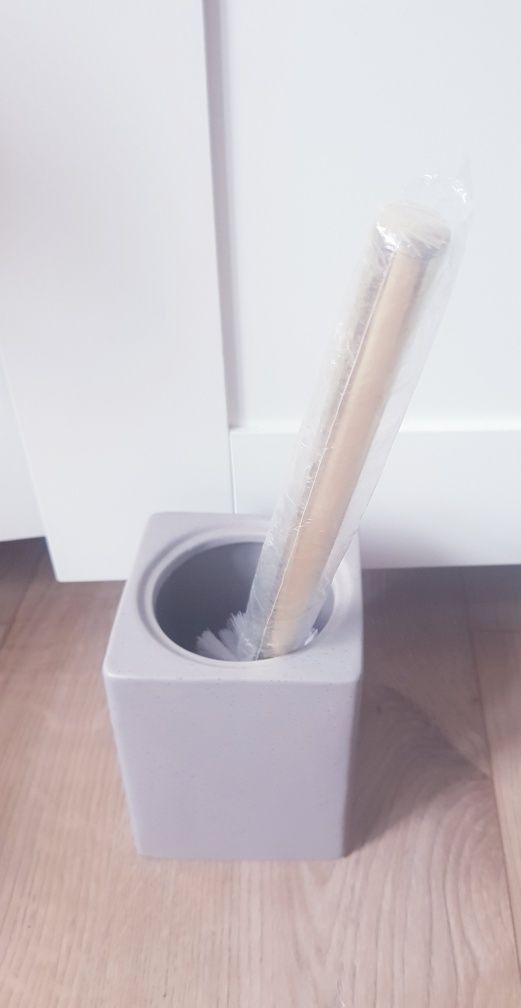 Nowa szczotka do WC marki Pepco.