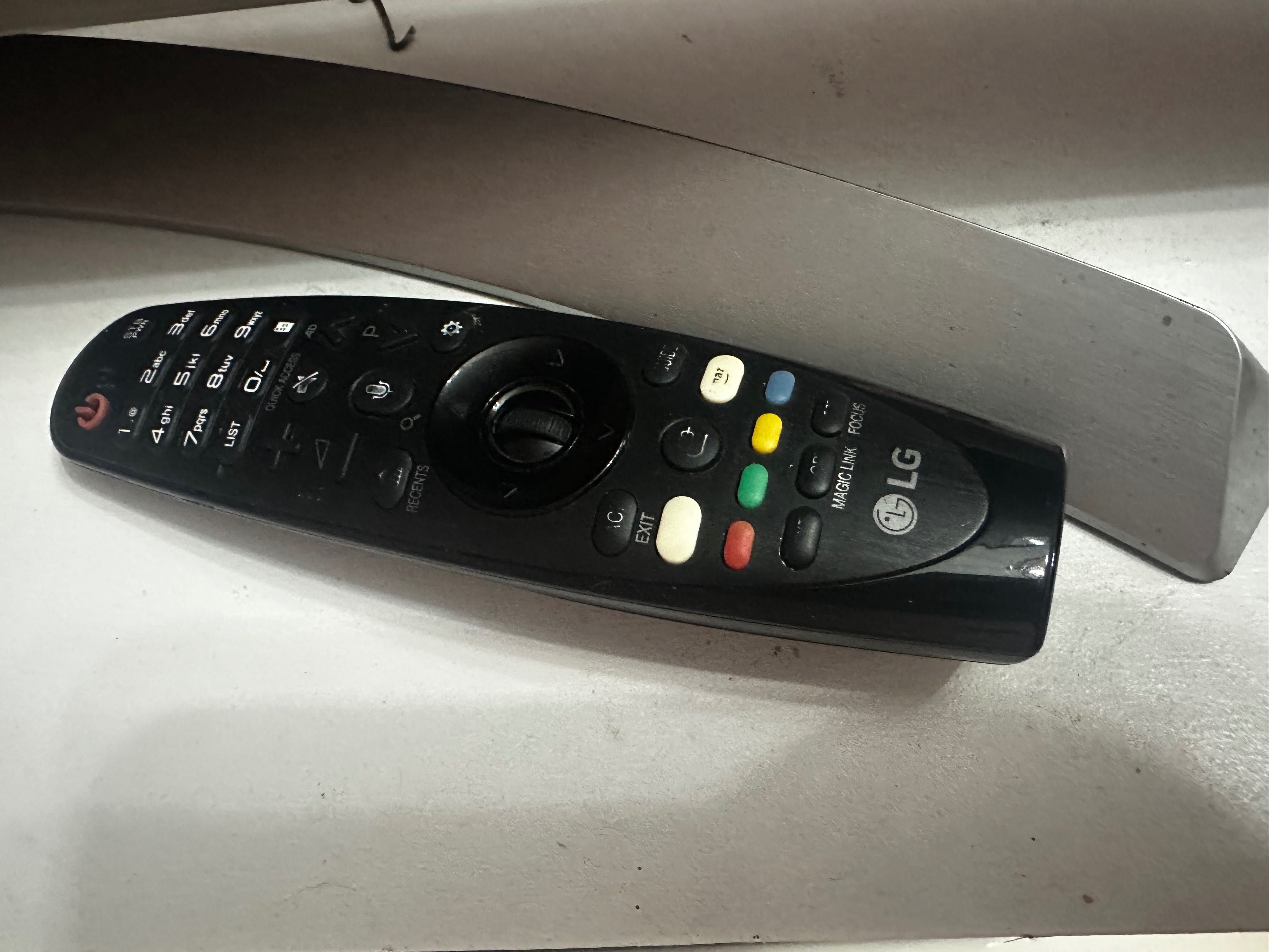 Televisão LG 43UJ701V