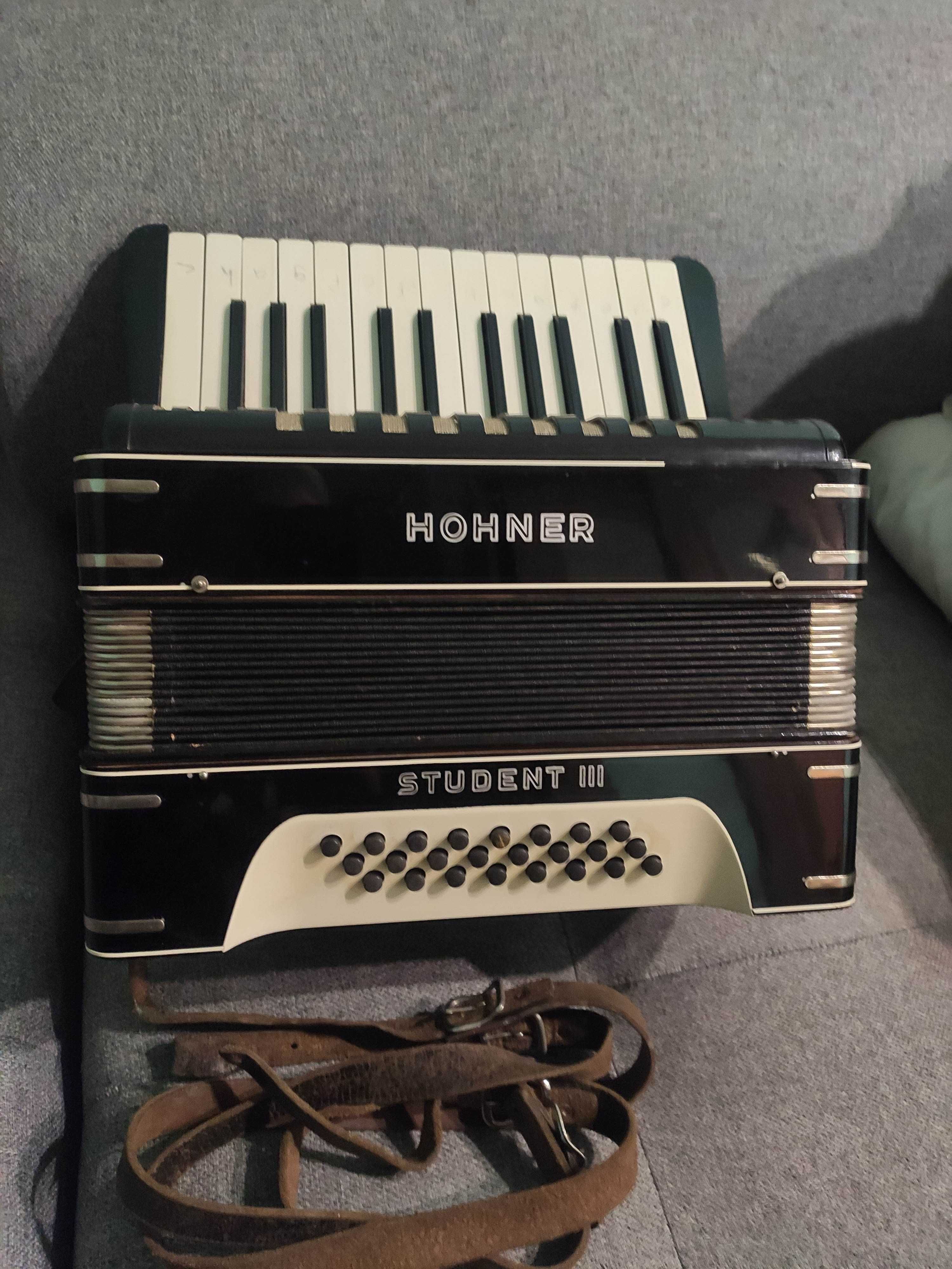 akordeon HOHNER student 3