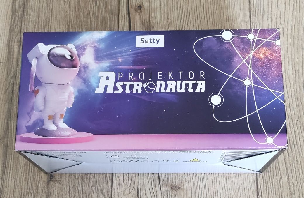 Projektor astronauta droga mleczna gwiazdy nowy