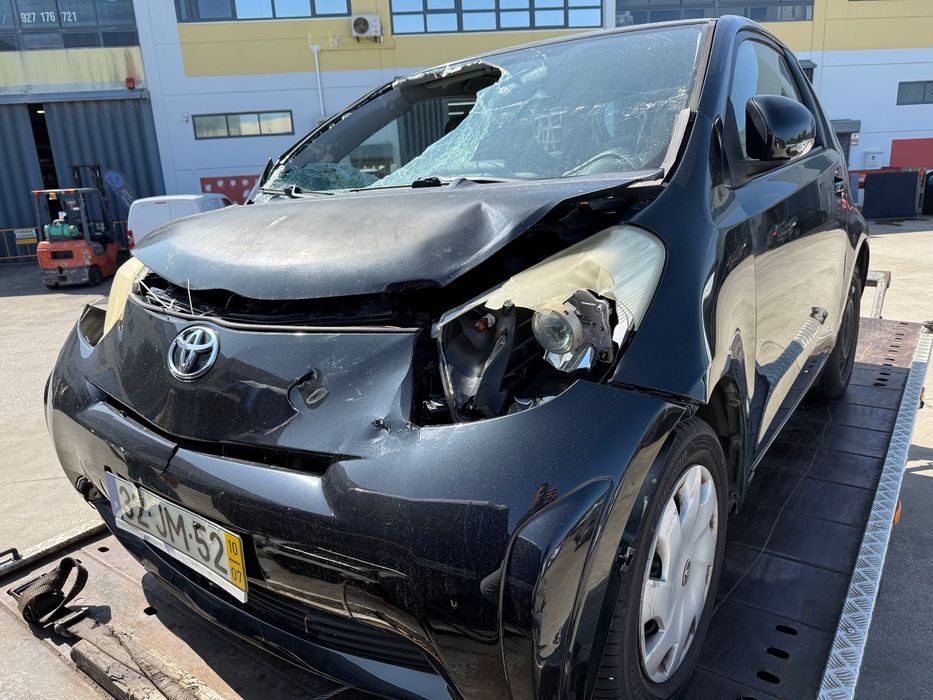 Toyota iQ de 2010 para peças