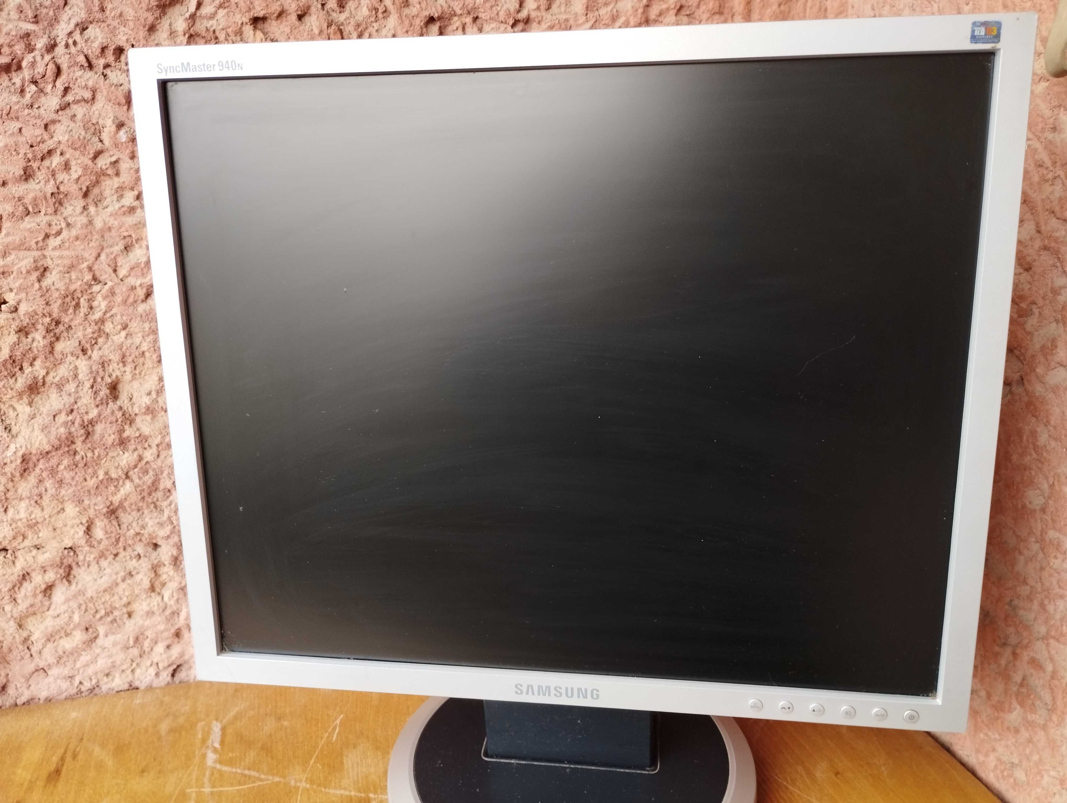 Монітор Samsung 940N