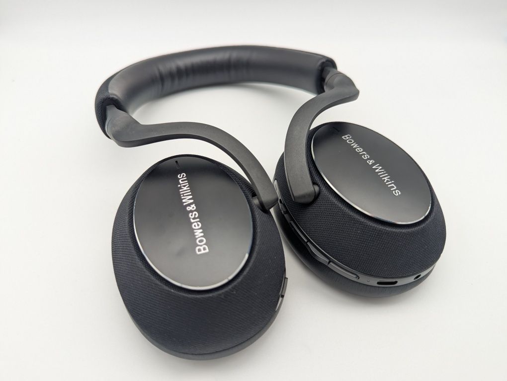Bowers & Wilkins PX7