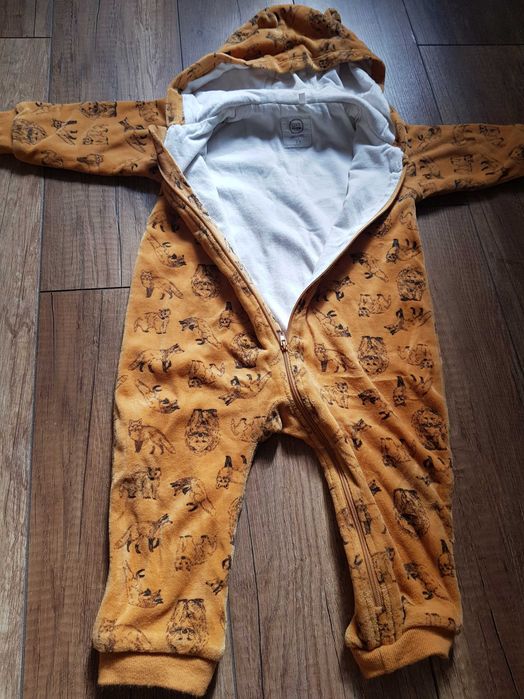 Kombinezon smyk rozm. 74 jak nowy.