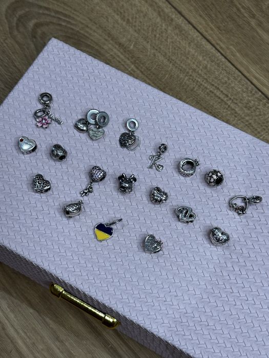 Pandora браслет шарм