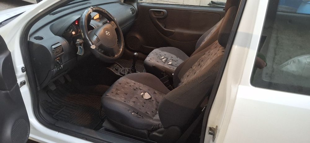 Opel corsa c 1.7