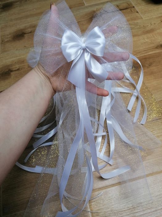 Kokardy na ogrodzenie