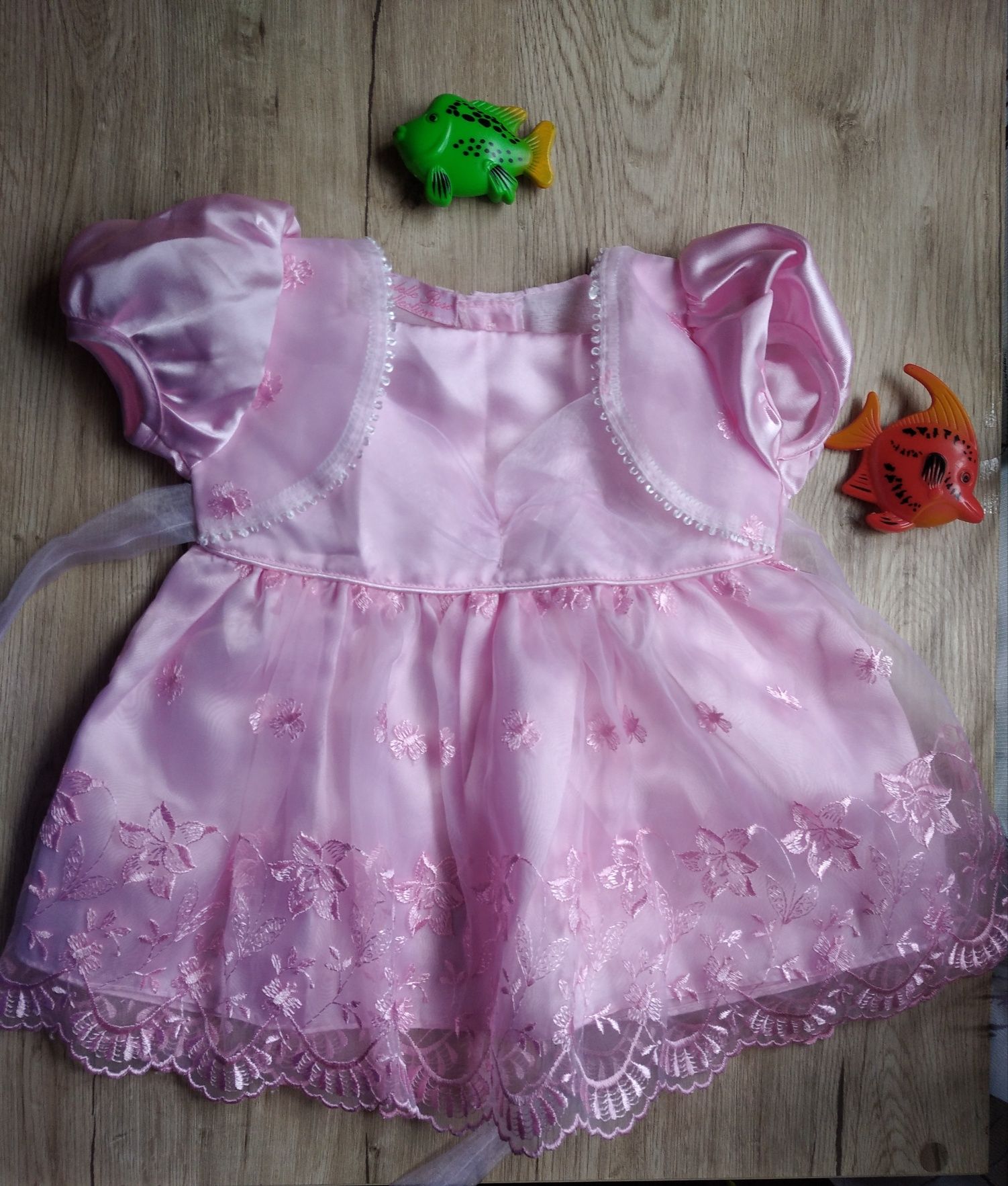 Платье 8 месяцев розовое, нарядное