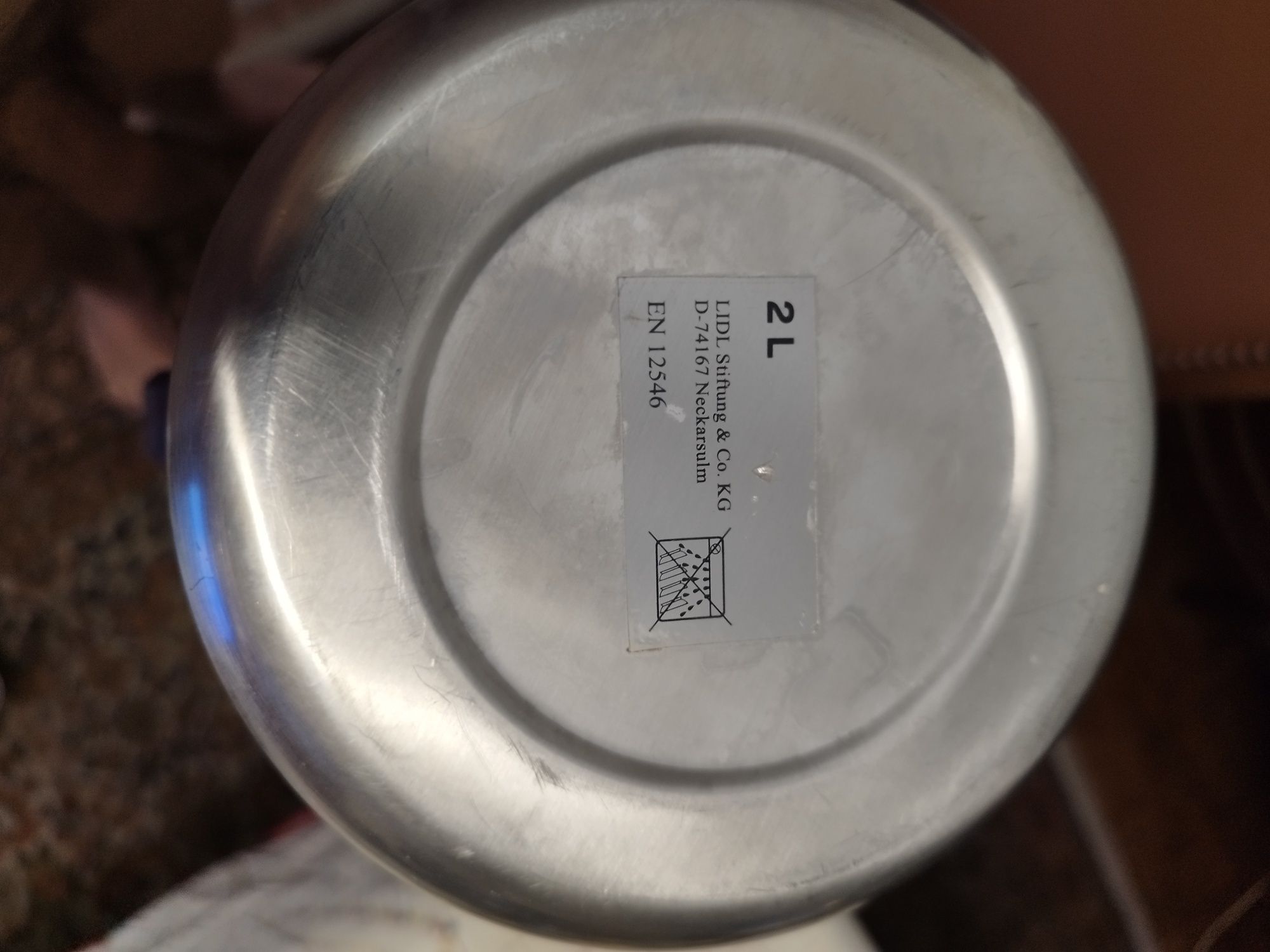 Chaleira termica 2 LT 13 euros