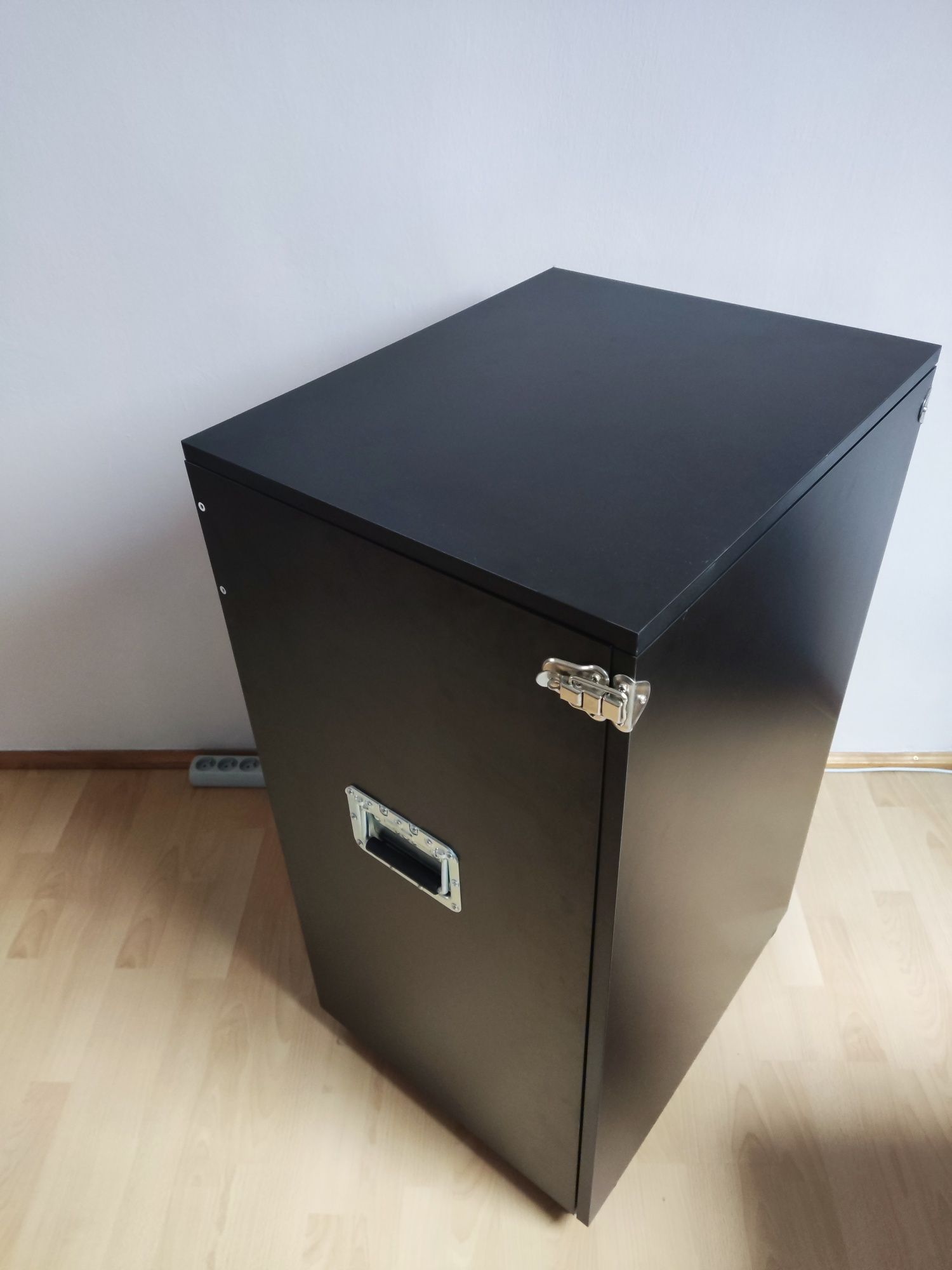 Szafka DJ Rack pod sprzęt estradowy