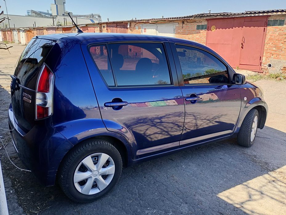 Продам Daihatsu Sirion 2006
