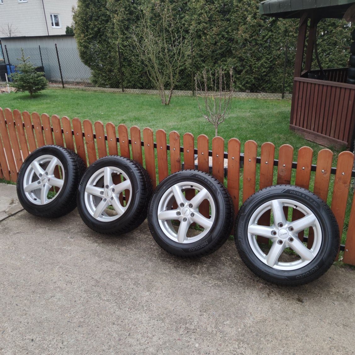 Koła wielosezonowe 215/55R16 5x112 Audi VW Seat Škoda Alu jak nowe!!!