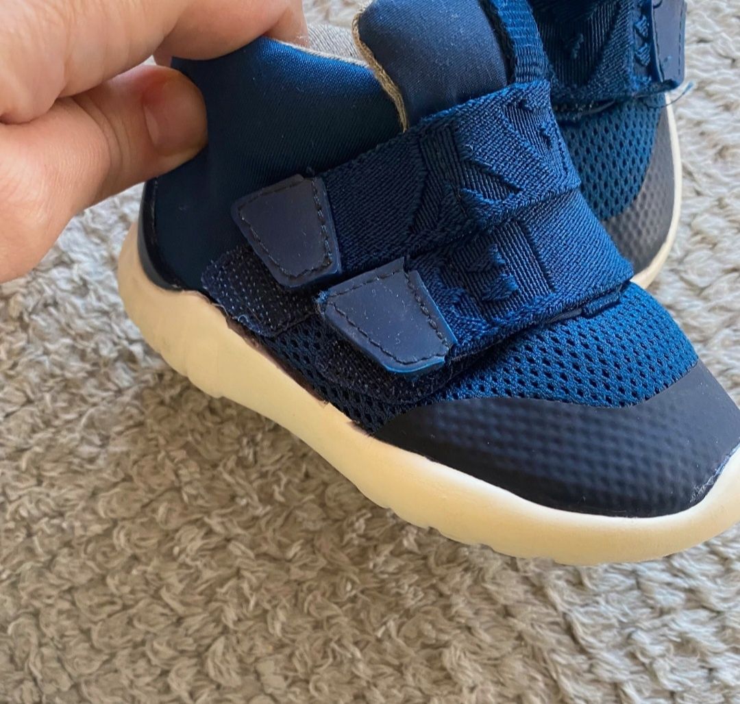 Zara 20 zara baby boy buciki adidaski buty lekkie