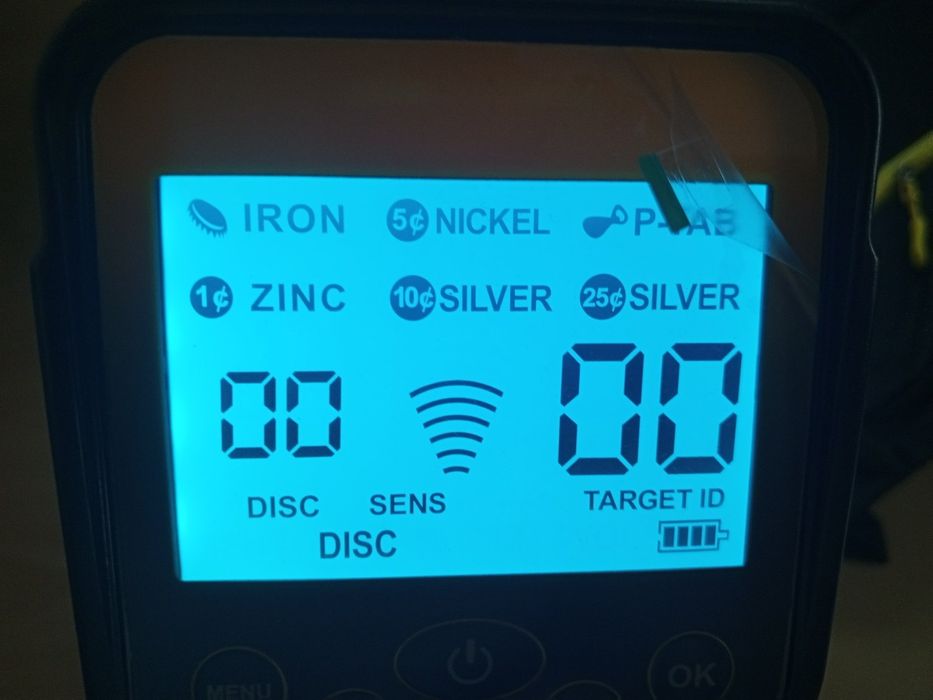 Wykrywacz metalu, Lolaran Metal Detektor GT1000