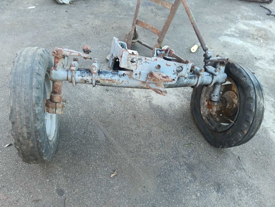 Kompletna Oś Przednia Ursus C330 /C335 C328 Drążki Wspornik Koła