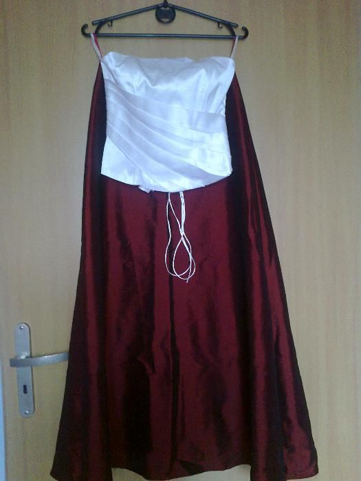 Sukienka z gorsetem