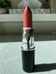Szminka pomadka MAC Sellout