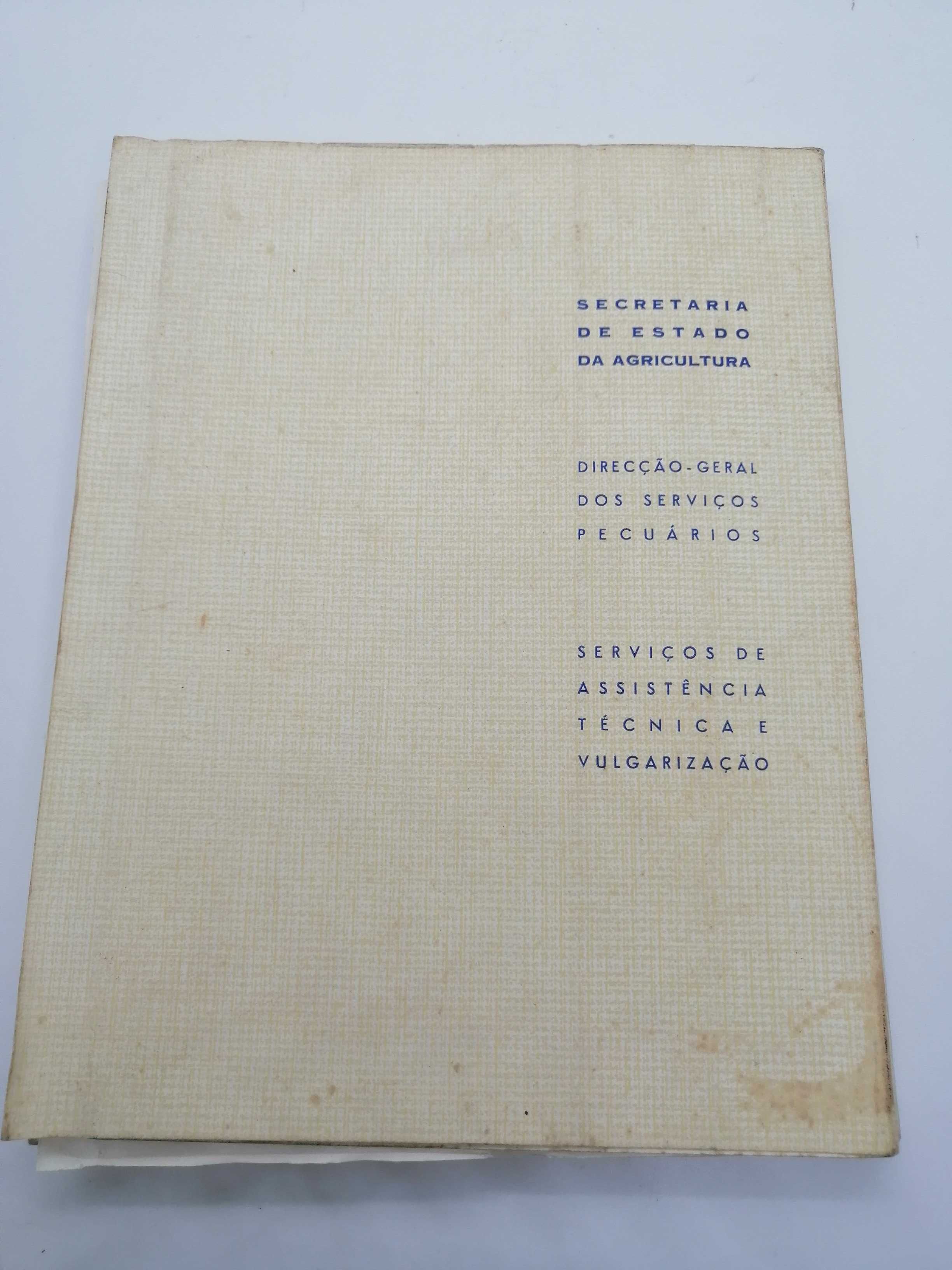 Livro Estábulos (Textos vulgarização veterinária 1965) Tavares Cabral