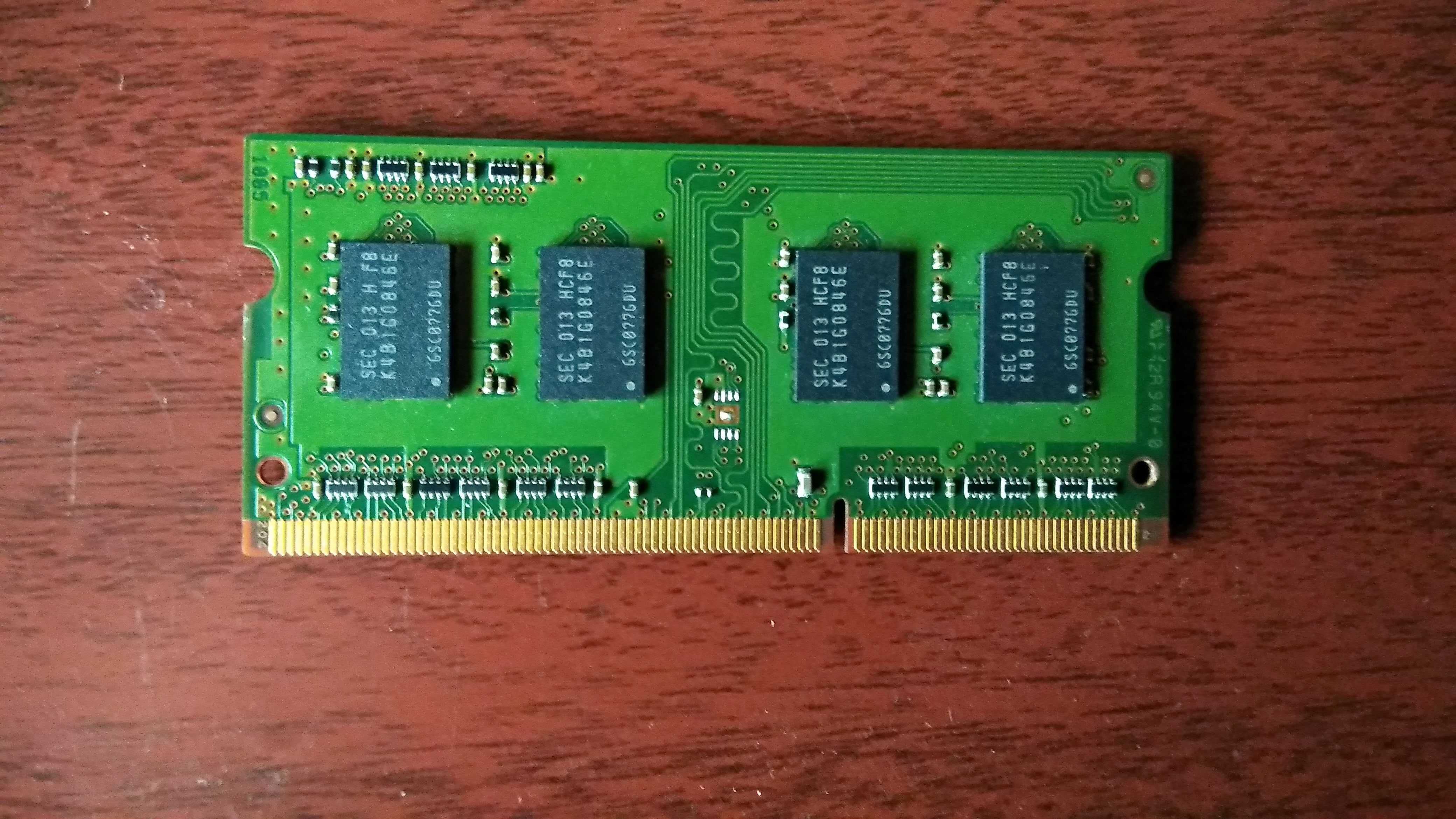 Оперативная память SODIMM Samsung 1GB 1333MHz DDR3 (M471B2873EH1-CH9)