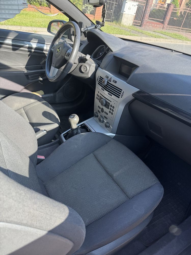 Astra H GTC 1.9CDTI Cosmo