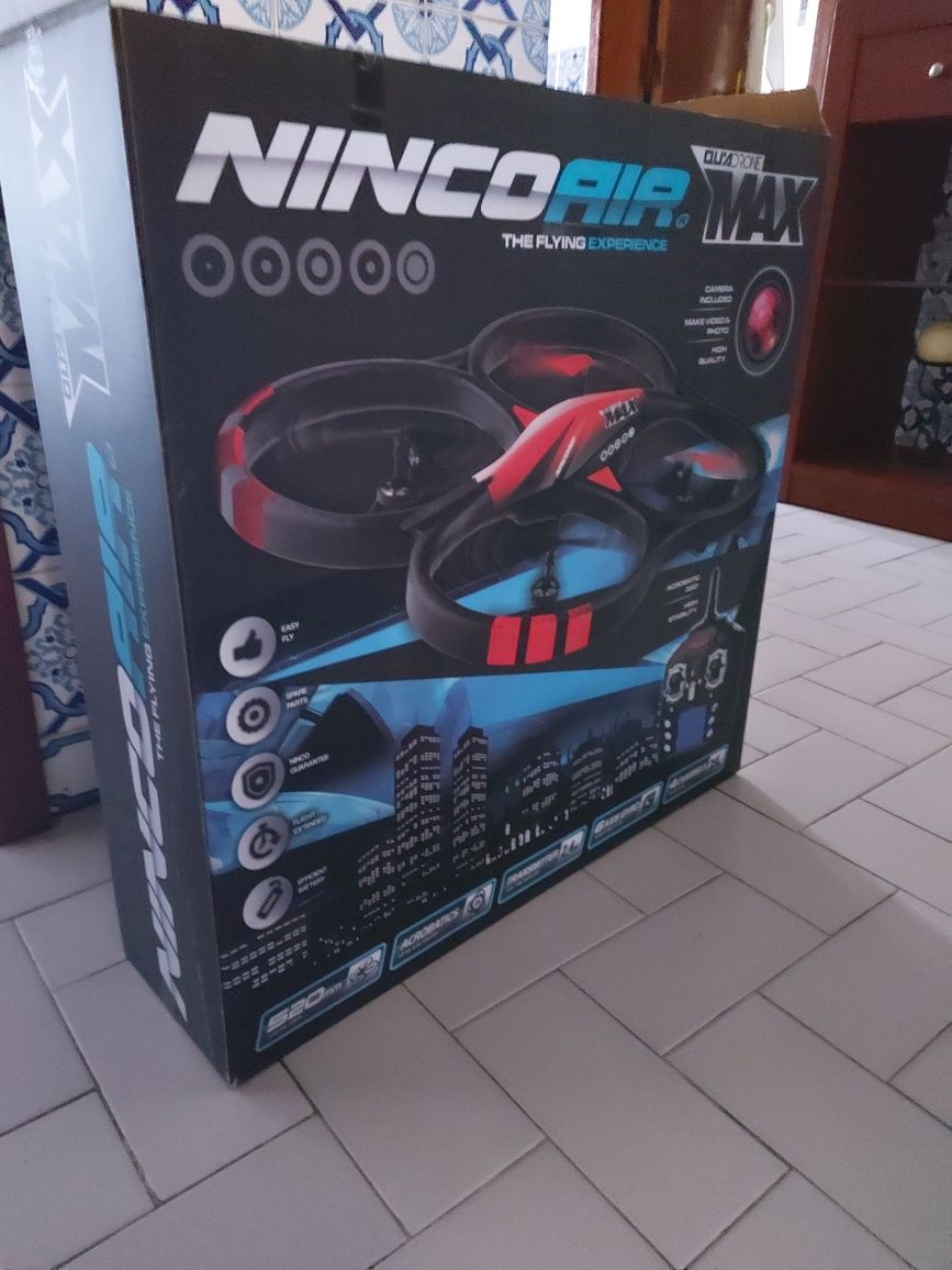 Drone nincoair qu'adrone max