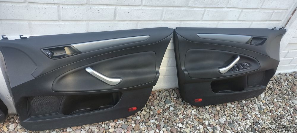 Boczek tapicerka mondeo MK4 kombi lift