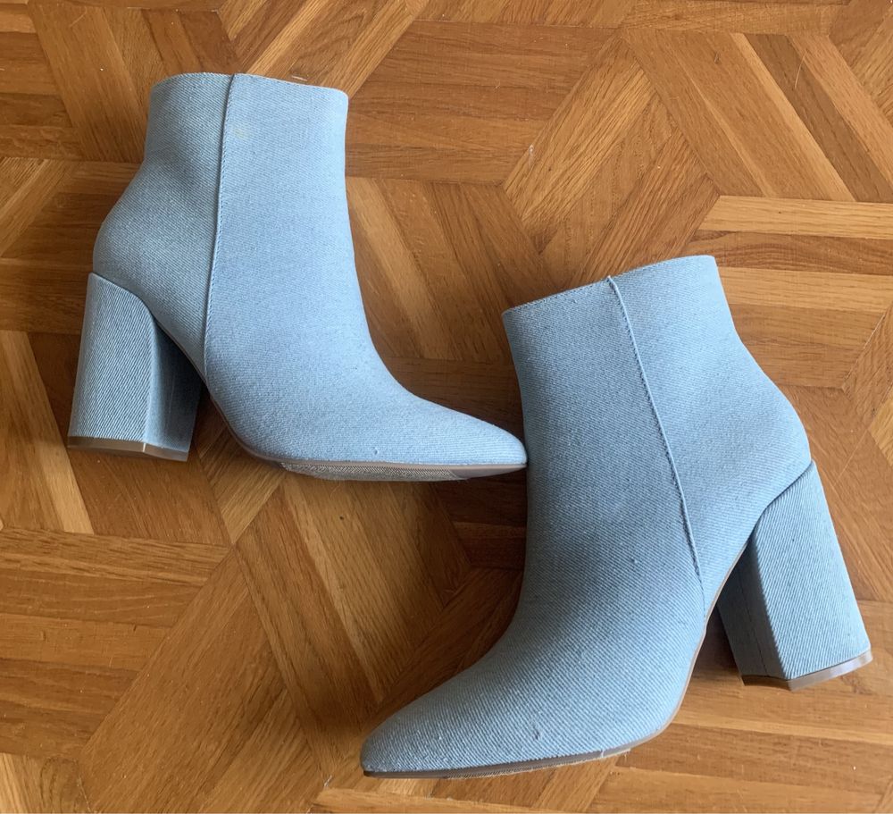 Nowe jeansowe botki