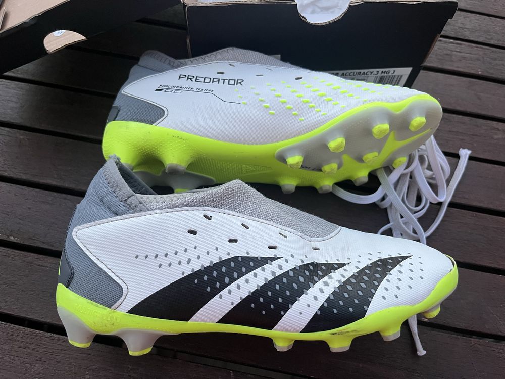 Chuteiras Adidas Predator - 36,5