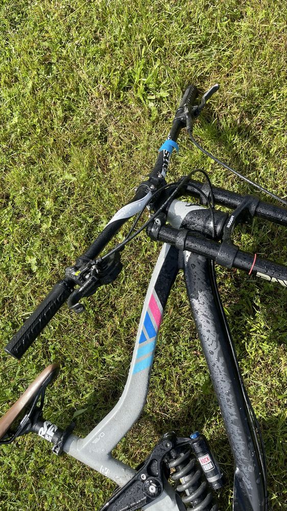 Rower Enduro DH Votec 2019 rockshox boxxer