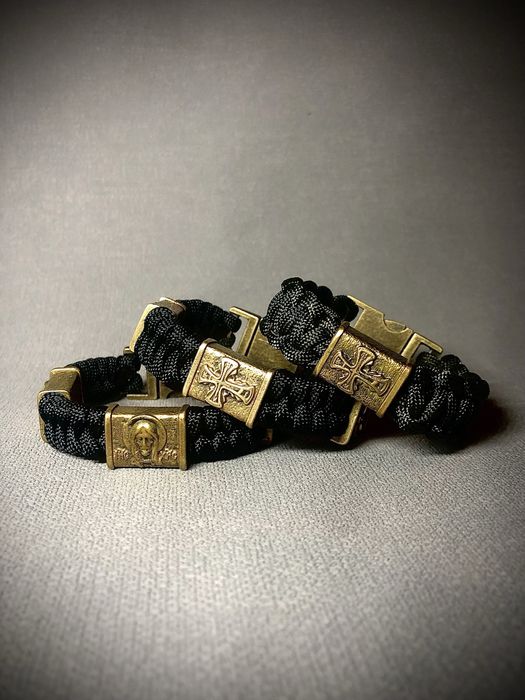 Браслет из паракорда