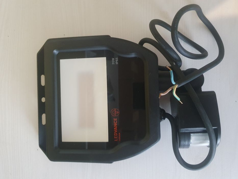 Lampa/Naświetlacz led sensor 20w 3000K IP 65